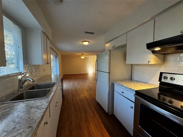 $1,995 | 1006 Warrington Drive, Austin, TX 78753