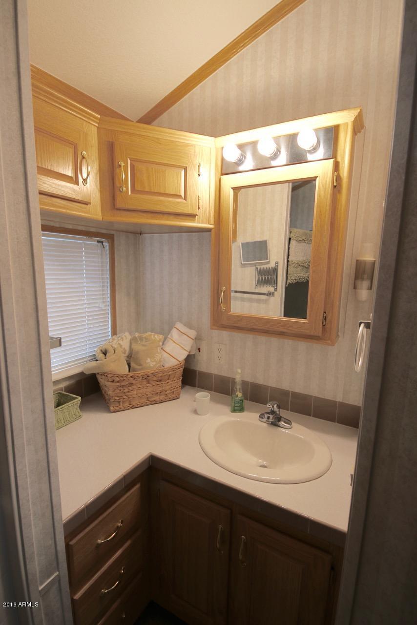 2216 Rodeo Road Overgaard, AZ 85933 - Photo 15 of 41 Bath 2