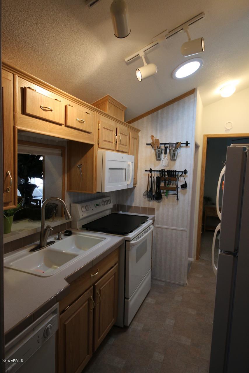 2216 Rodeo Road Overgaard, AZ 85933 - Photo 5 of 41 Kitchen N 2