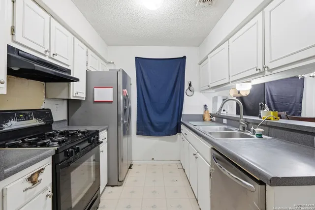 a view of workspace with furniture