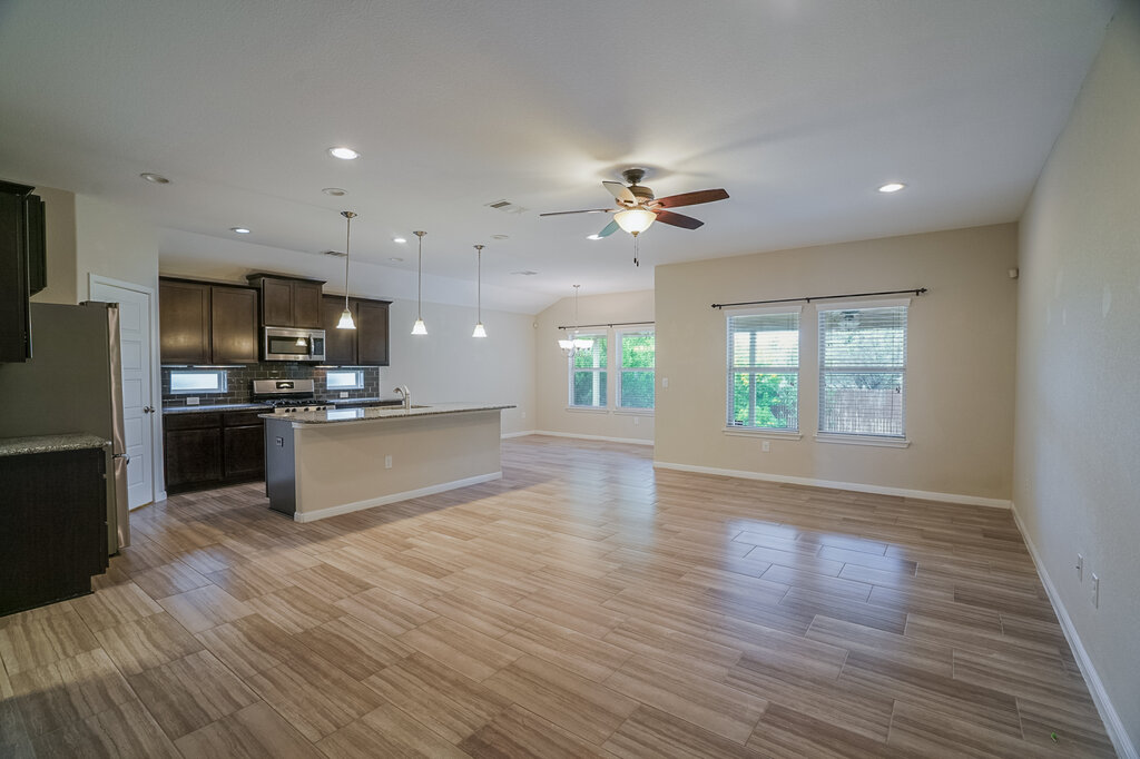313 Longhorn Cavern Road Leander, TX 78641 - Photo 3 of 20 Gallery Image 3