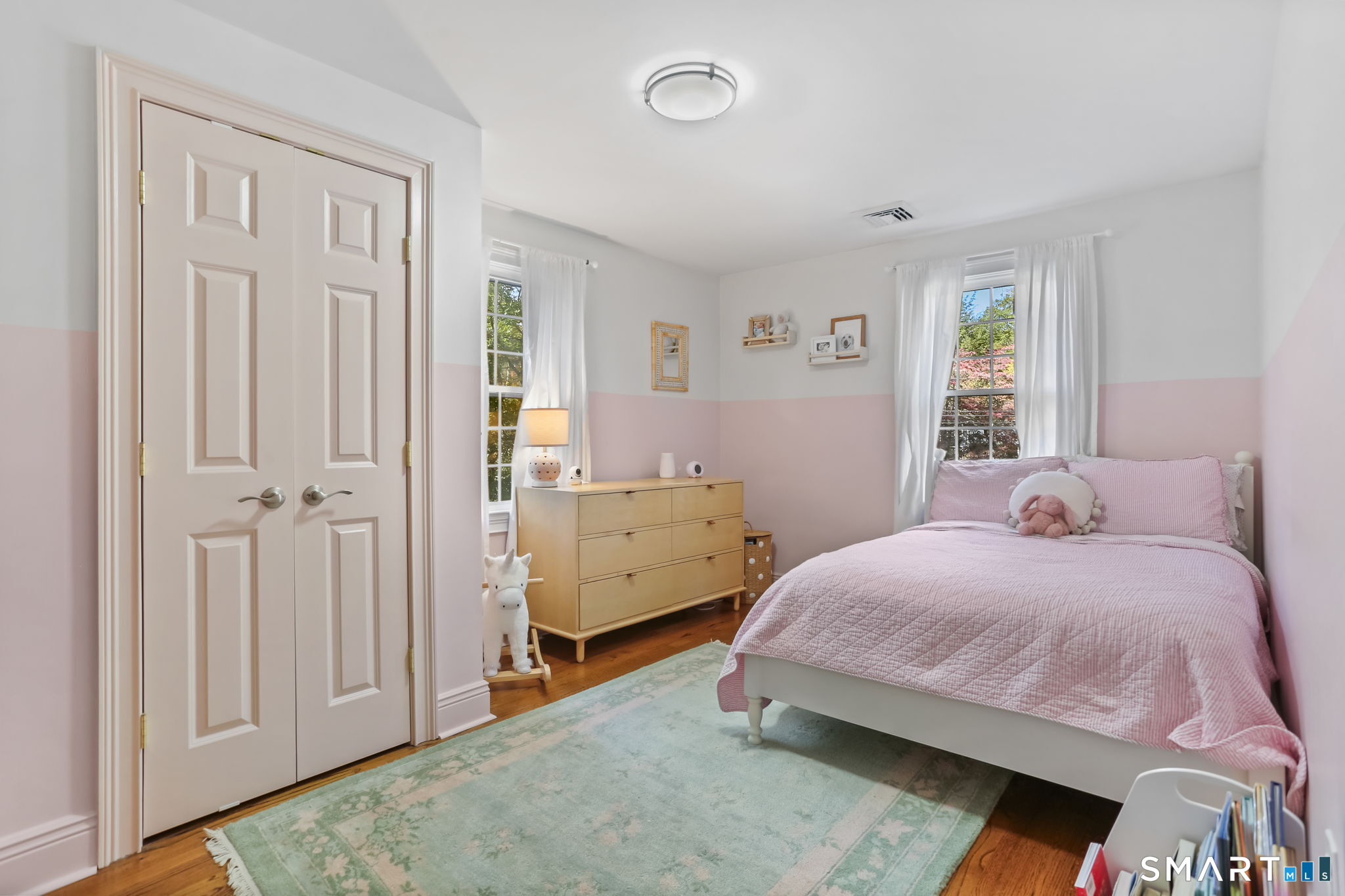 281 Wood House Road Fairfield, CT 06824 - Photo 13 of 28