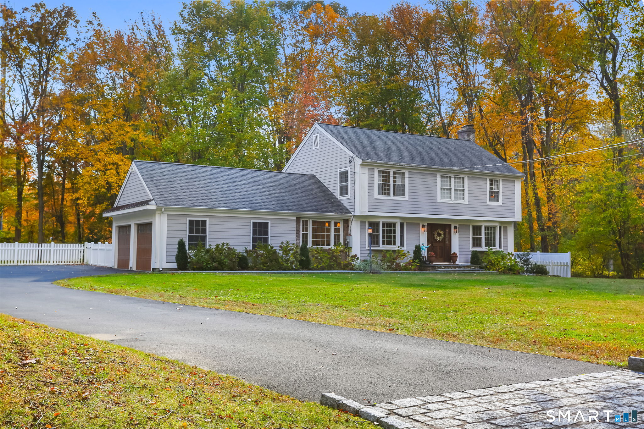 281 Wood House Road Fairfield, CT 06824 - Photo 20 of 28