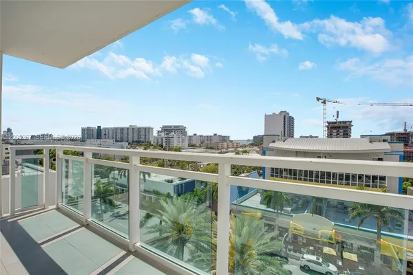 a picture of city view