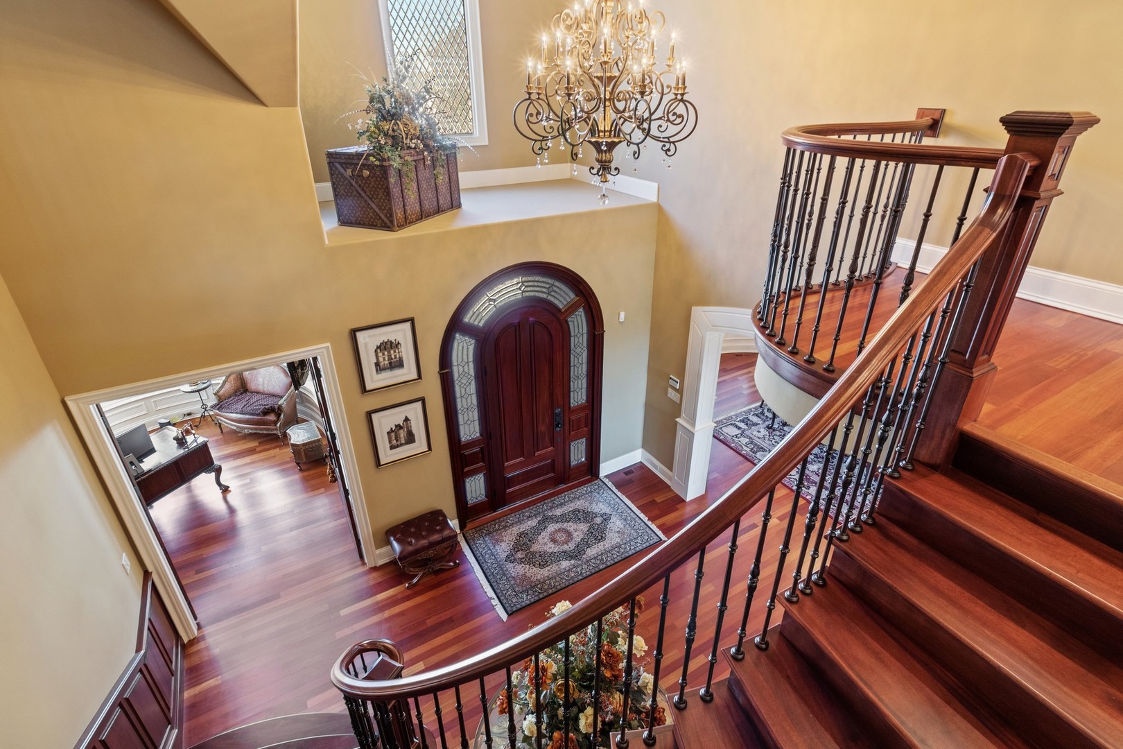 10911 Royal Oaks Lane Orland Park, IL 60467 - Photo 6 of 29 a view of an entryway with wooden floor
