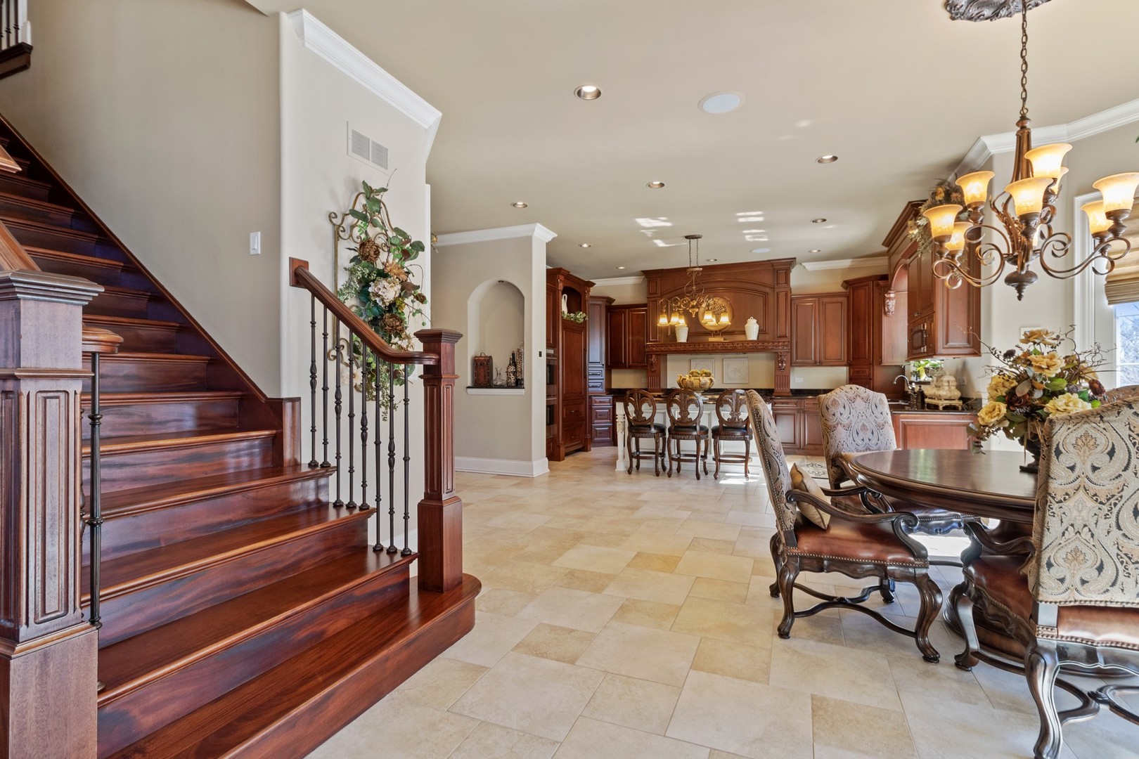 10911 Royal Oaks Lane Orland Park, IL 60467 - Photo 8 of 29 a view of a dining room with furniture