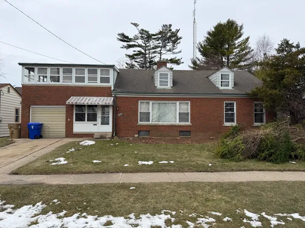 $349,900 | 3916 5th Avenue, Kenosha, WI 53140