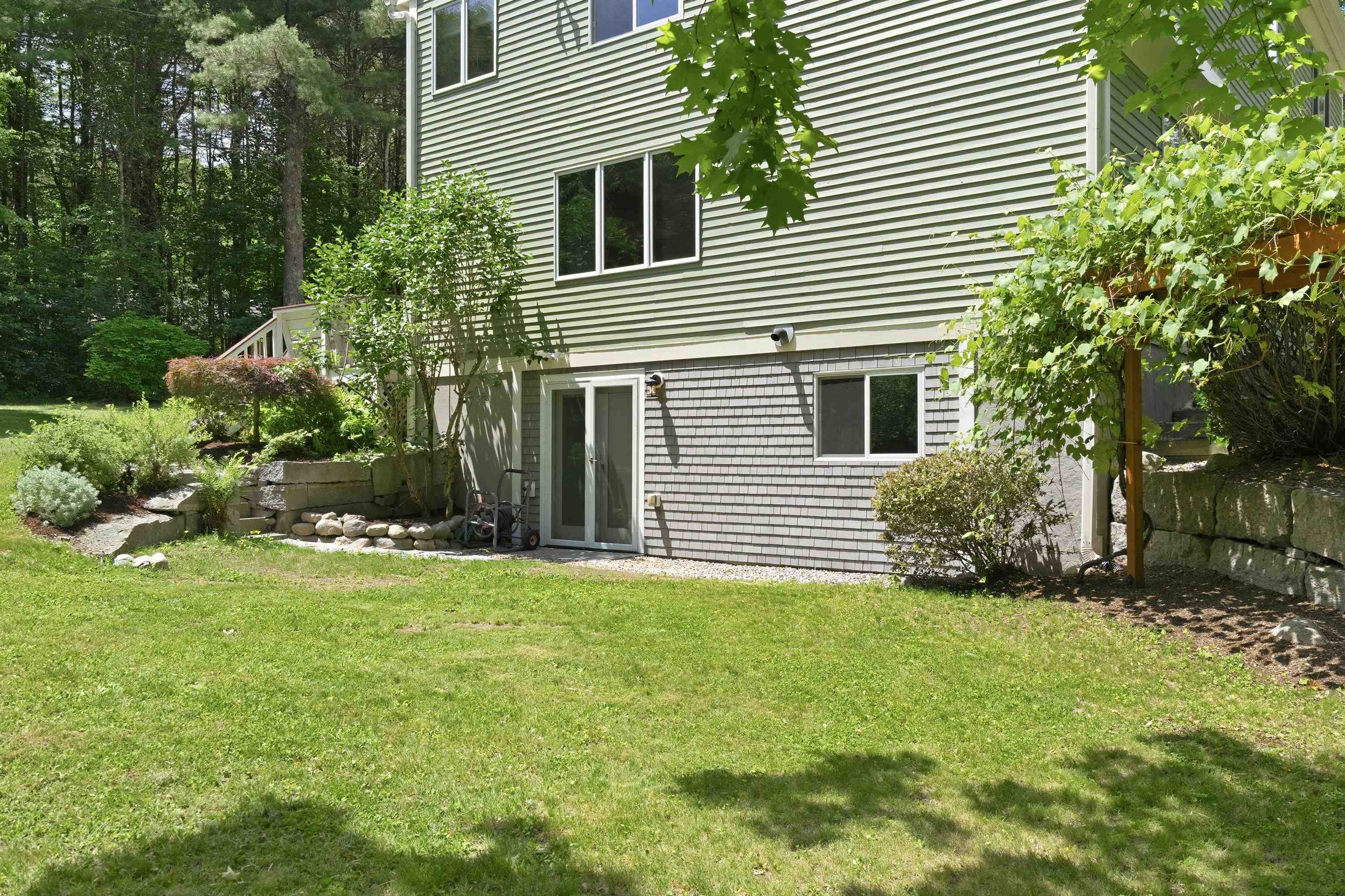 171 Dow Road Bow, NH 03304 - Photo 8 of 48