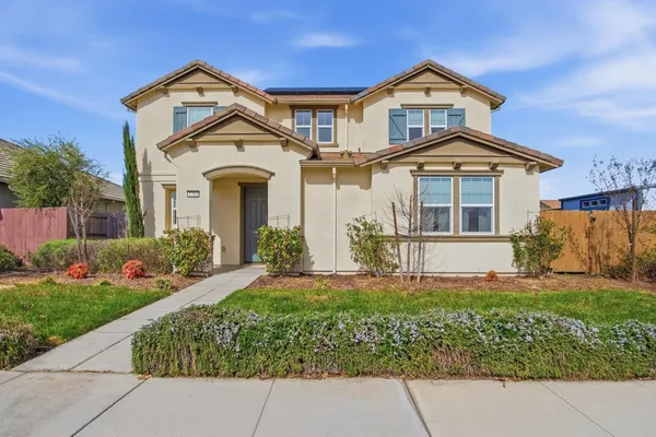 $710,000 | 1703 West Woodward Avenue, Manteca, CA 95337