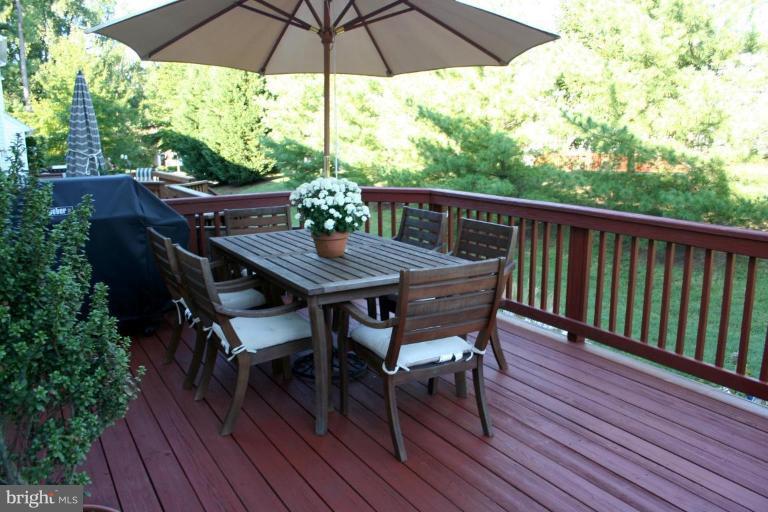 767 Howards Loop, Unit 63 Annapolis, MD 21401 - Photo 13 of 26 Deck