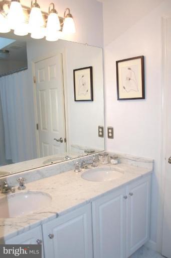 767 Howards Loop, Unit 63 Annapolis, MD 21401 - Photo 16 of 26 Master Bath