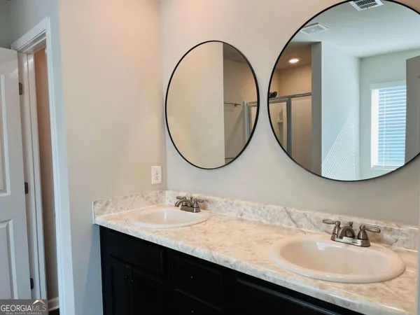 $2,275 | 18 Ulsh Park Drive, Newnan, GA 30265