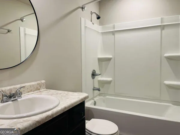 $2,275 | 18 Ulsh Park Drive, Newnan, GA 30265