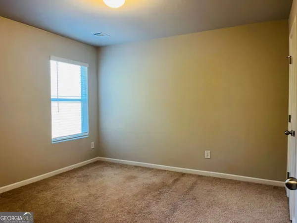 $2,275 | 18 Ulsh Park Drive, Newnan, GA 30265