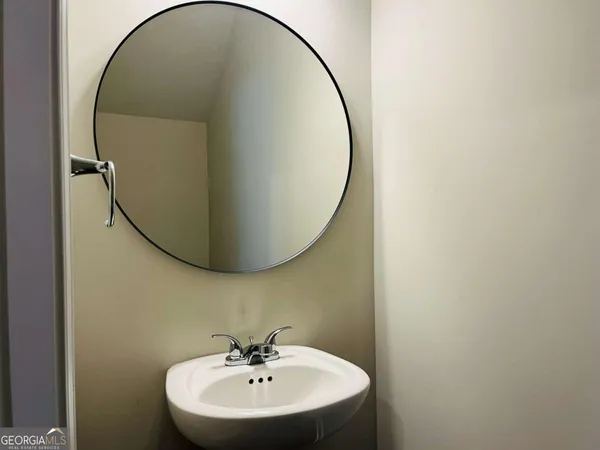 $2,275 | 18 Ulsh Park Drive, Newnan, GA 30265