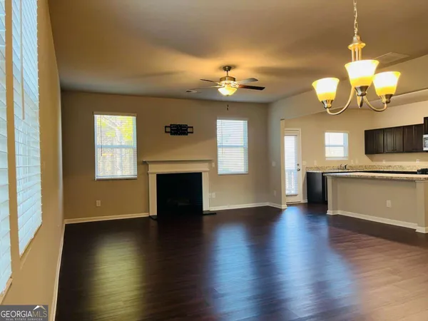 $2,275 | 18 Ulsh Park Drive, Newnan, GA 30265