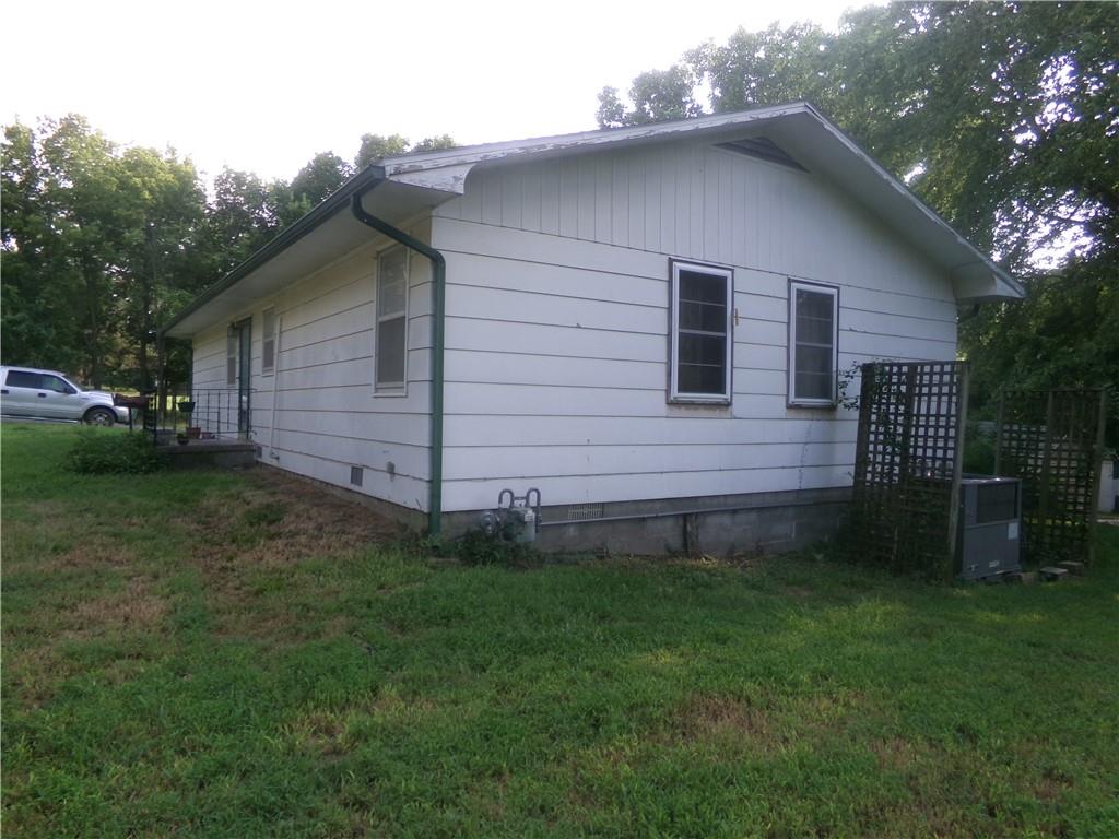 401 North Prairie Street Yates Center, KS 66783 - Photo 3 of 14