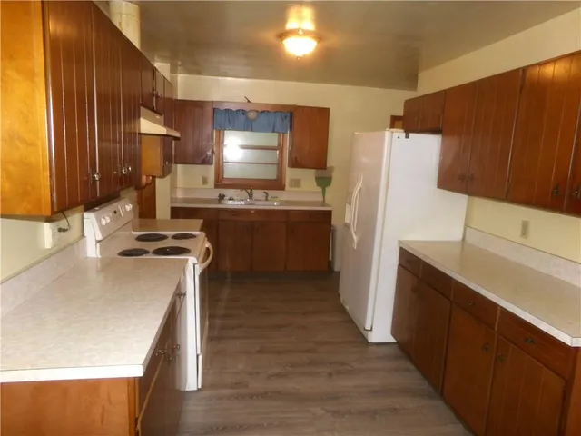 $69,500 | 401 North Prairie Street, Yates Center, KS 66783