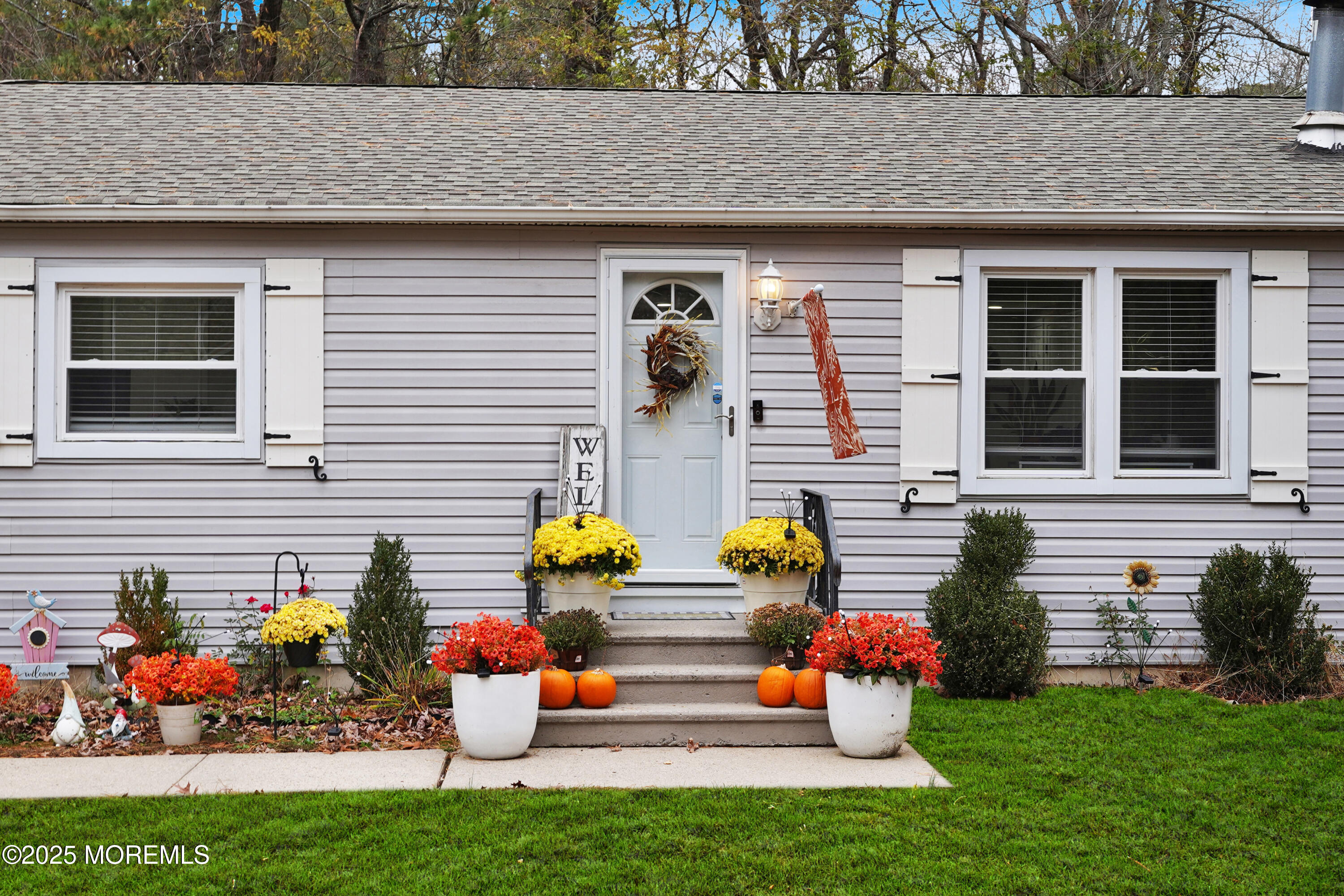 336 Jackson Mills Road Jackson, NJ 08527 - Photo 4 of 45 a front view of a house with outdoor seating