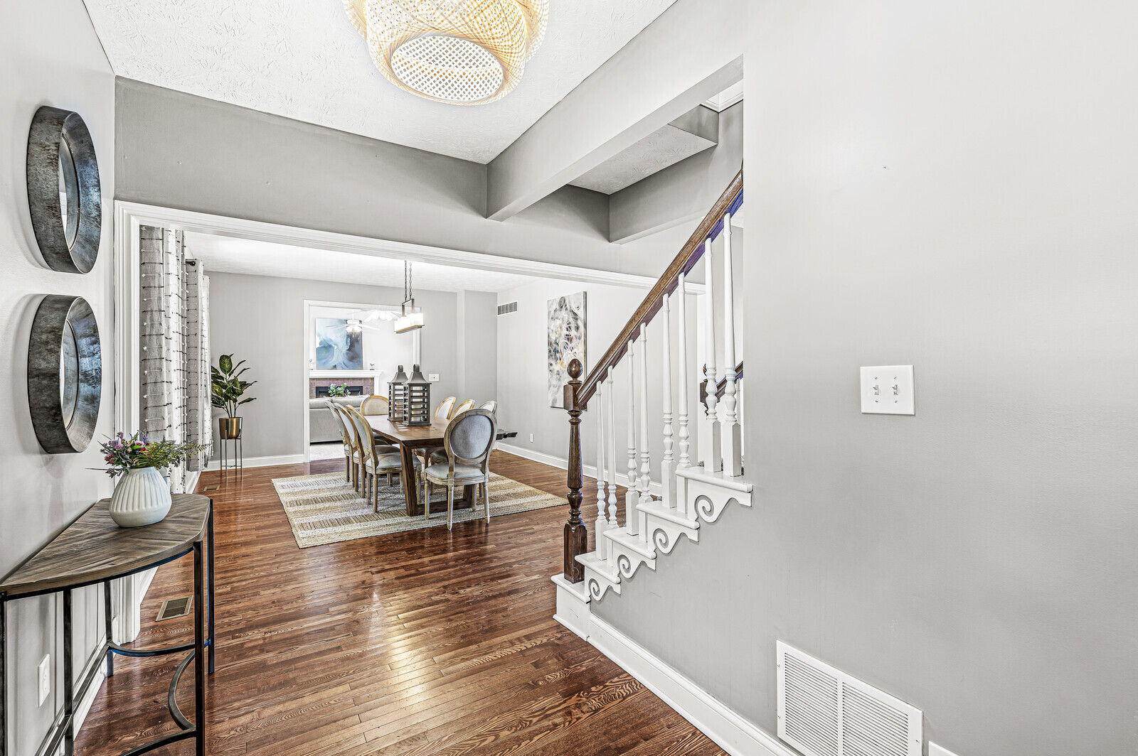 8015 Englewood Road Indianapolis, IN 46240 - Photo 3 of 55