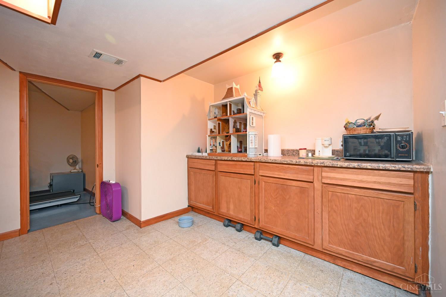 4888 Rapid Run Road Cincinnati, OH 45238 - Photo 26 of 36 Gallery Image 26