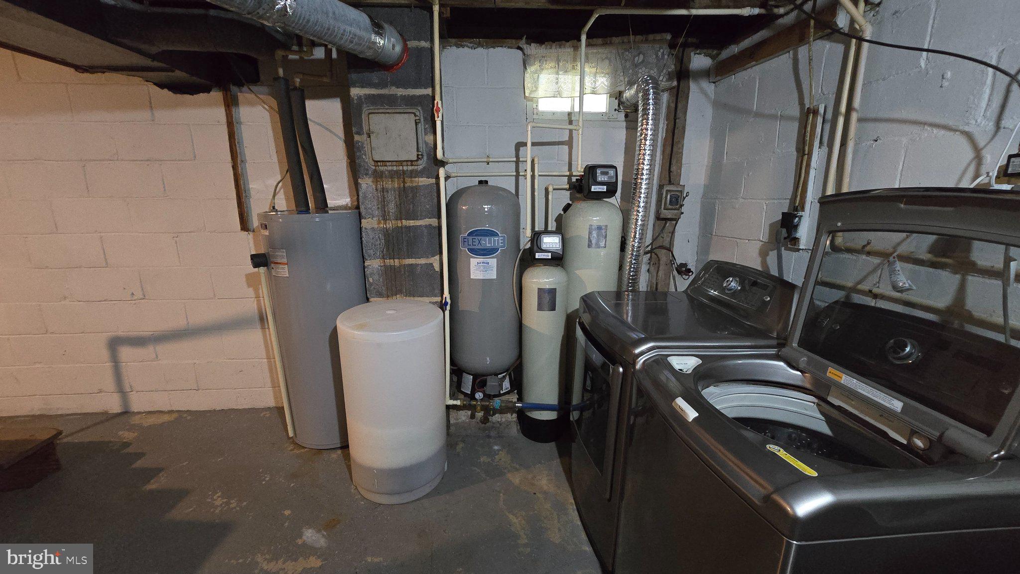 1233 New London Road Landenberg, PA 19350 - Photo 23 of 37 a view of a room with gym equipment