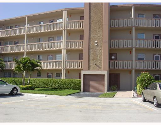 4046 Guilford C, Unit 4046 Boca Raton, FL 33434 - Photo 1 of 10 Primary Photo