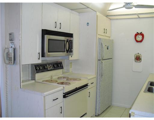 4046 Guilford C, Unit 4046 Boca Raton, FL 33434 - Photo 4 of 10 Additional Photo