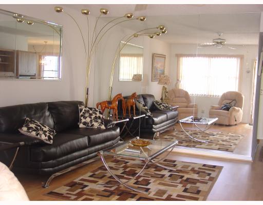 4046 Guilford C, Unit 4046 Boca Raton, FL 33434 - Photo 5 of 10 Additional Photo