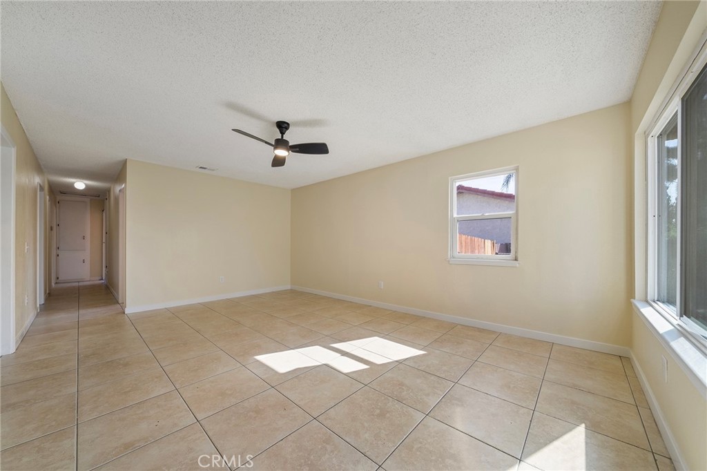 265 South Lamarr Street Rialto, CA 92376 - Photo 10 of 22