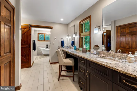$1,100,000 | 4 Brickford Lane, Baltimore, MD 21208