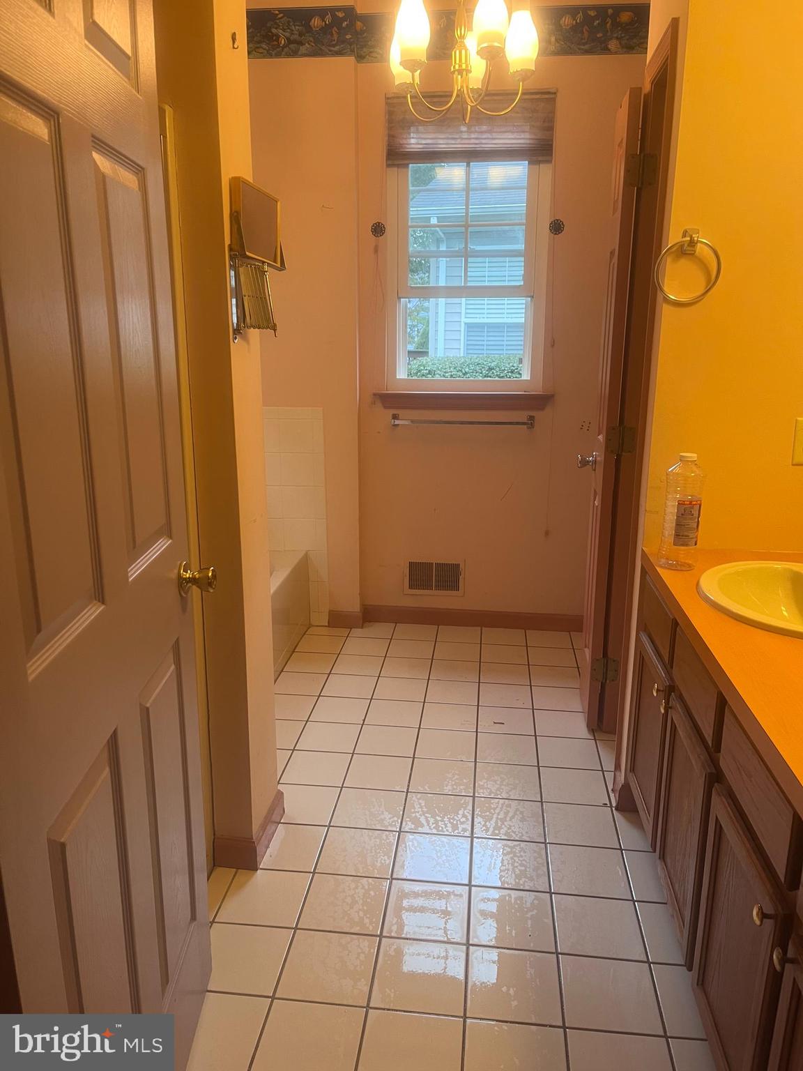 13 Tennyson Road Brick, NJ 08724 - Photo 7 of 14 master bath