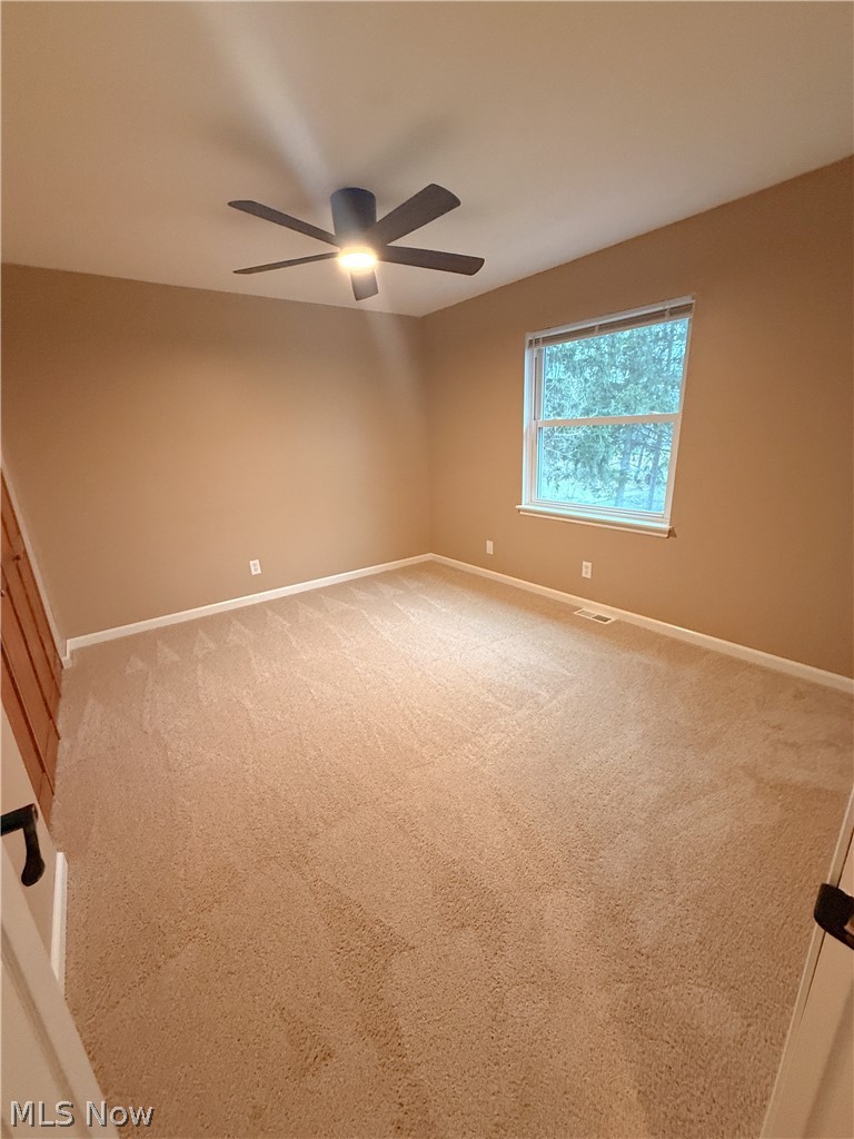 8552 Usher Road Olmsted Falls, OH 44138 - Photo 17 of 27