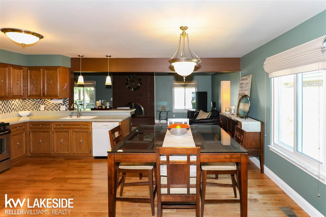 47615 Barbara Road Macomb, MI 48044 - Photo 10 of 42 50017932-9.JPG