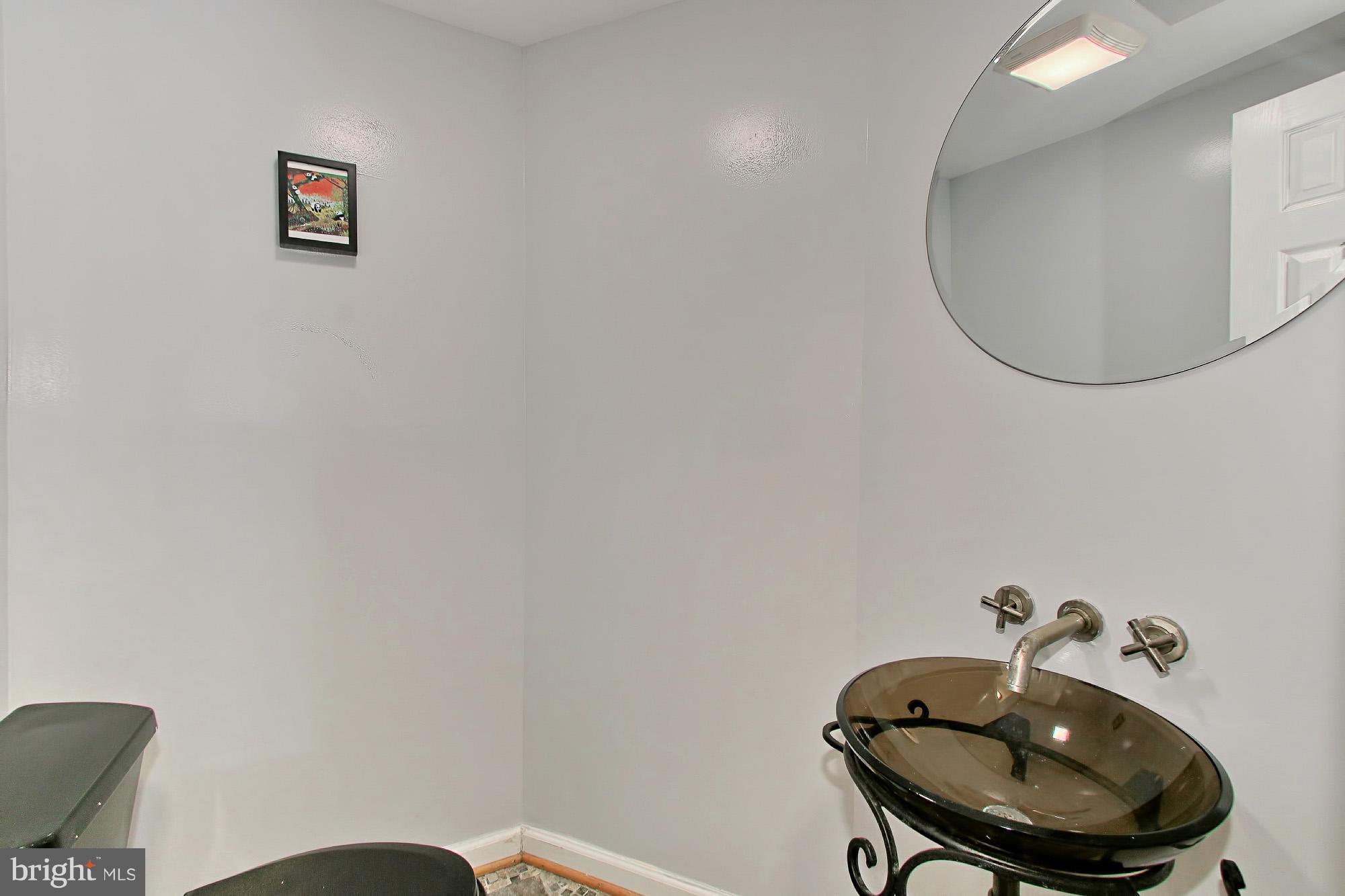 7339 Stream Way Springfield, VA 22152 - Photo 26 of 30 Bath