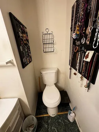 $900 | 8255 State Highway 99 East, Unit 1, Los Molinos, CA 96055