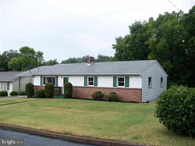 571 Walnut Road Harrisburg, PA 17113 - Photo 3 of 15