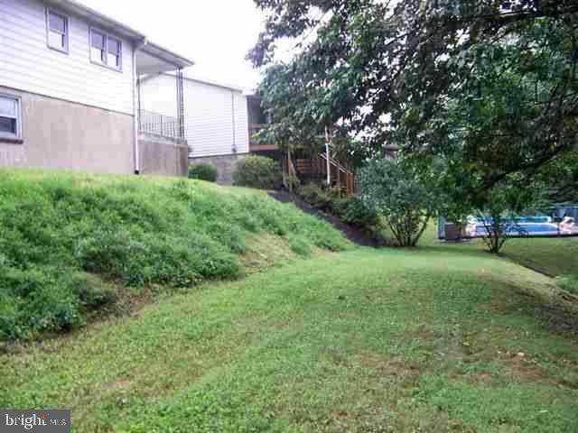571 Walnut Road Harrisburg, PA 17113 - Photo 5 of 15