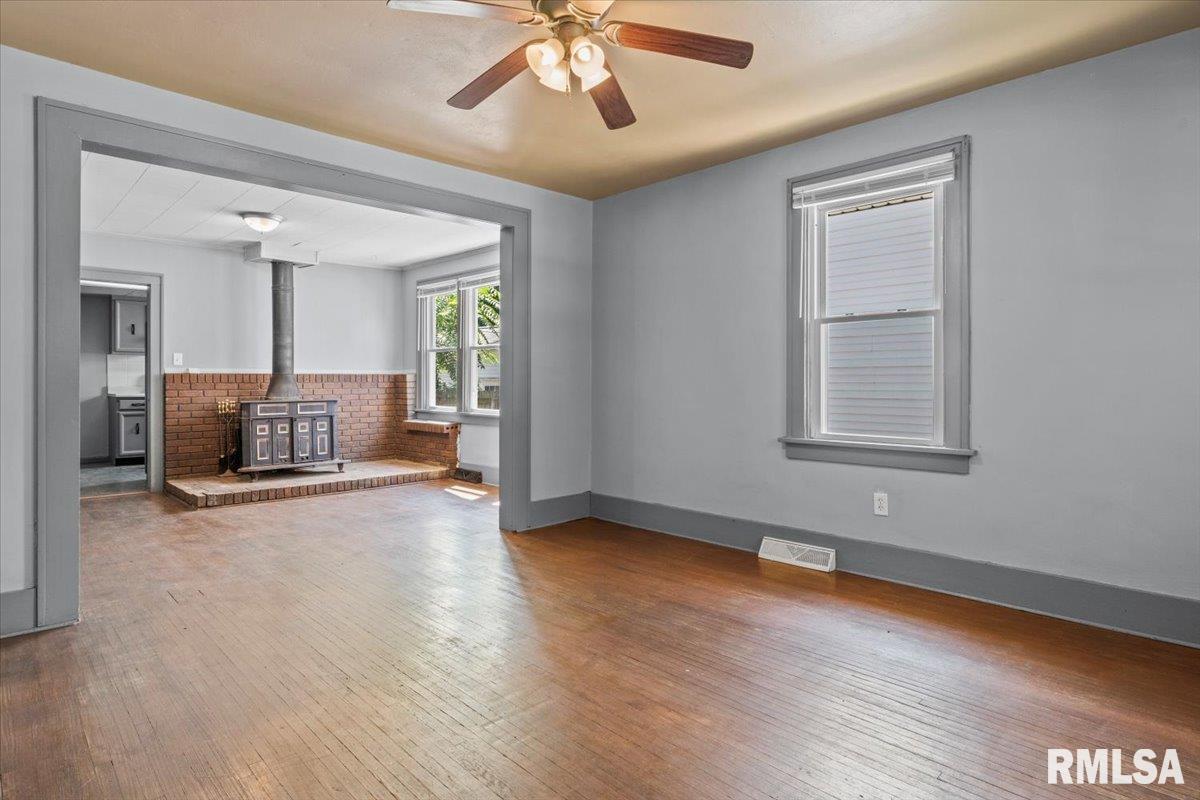 2332 Yale Boulevard Springfield, IL 62703 - Photo 7 of 25
