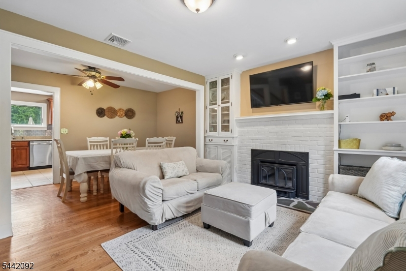 361 North Road Chester, NJ 07930 - Photo 4 of 24