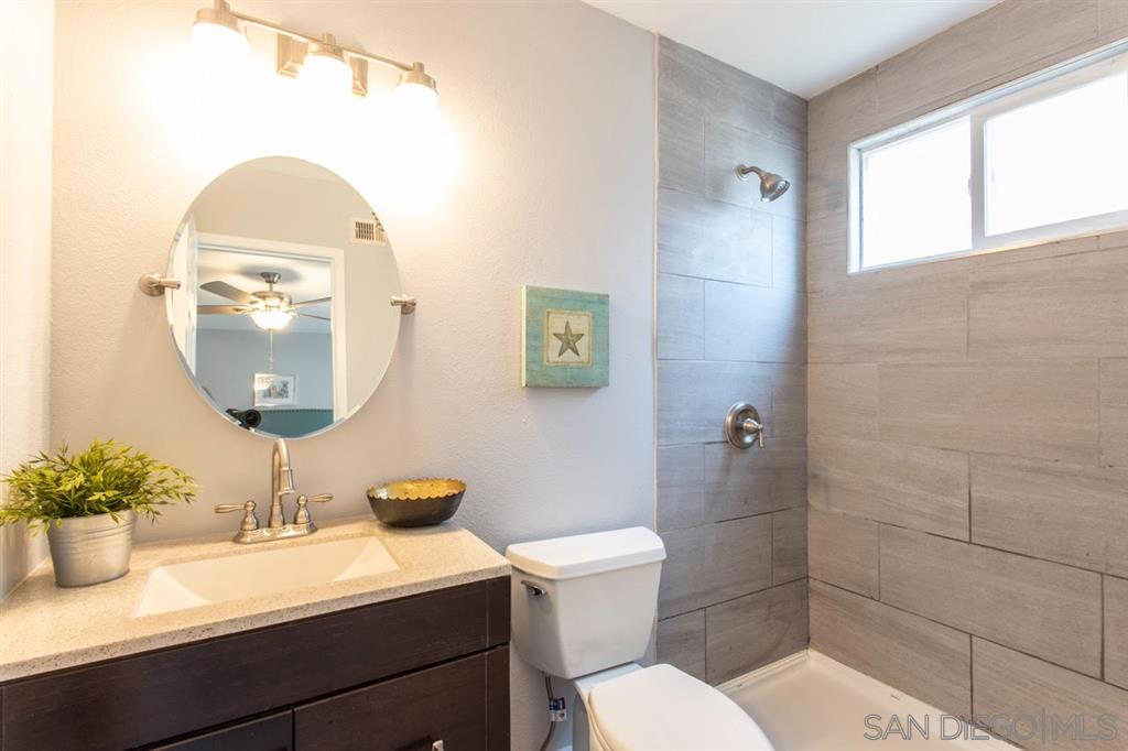 10047 Timberlane Way Santee, CA 92071 - Photo 13 of 24 Gallery Image 13