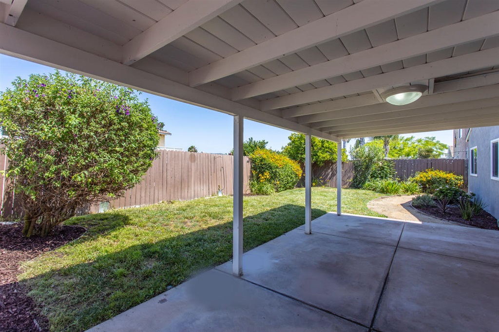10047 Timberlane Way Santee, CA 92071 - Photo 16 of 24 Gallery Image 16
