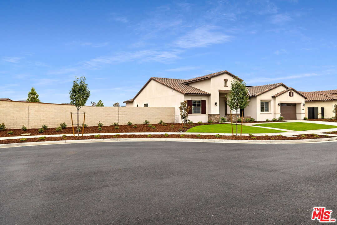 3604 Pathway Court Bakersfield, CA 93311 - Photo 4 of 63