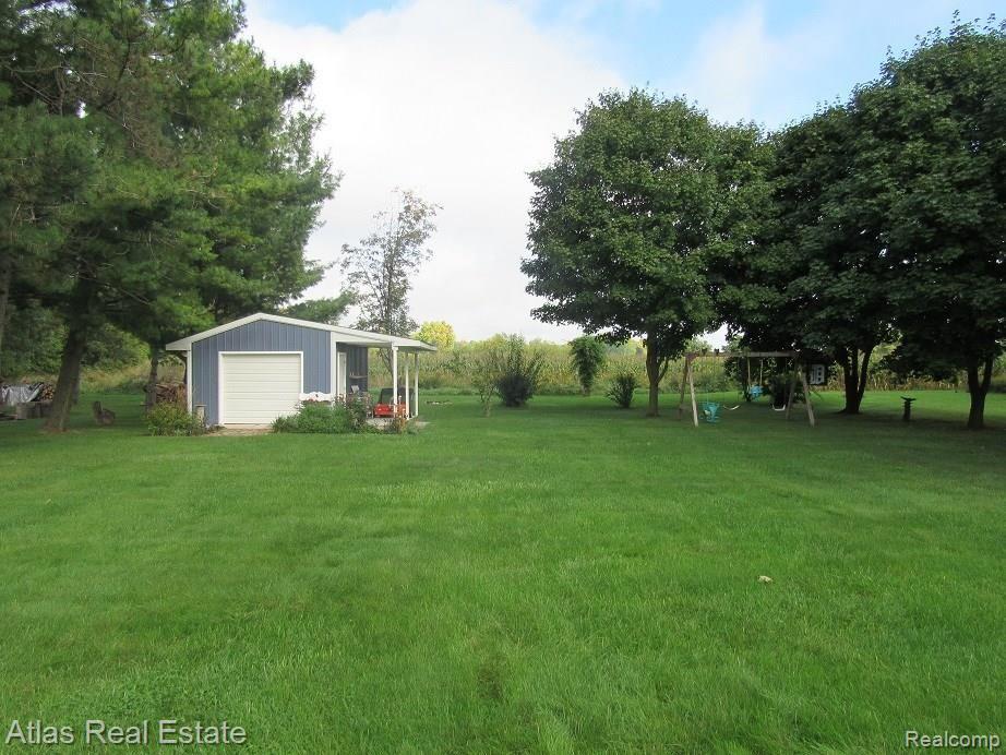 9411 Green Road Goodrich, MI 48438 - Photo 4 of 18 IMG_4829.JPG