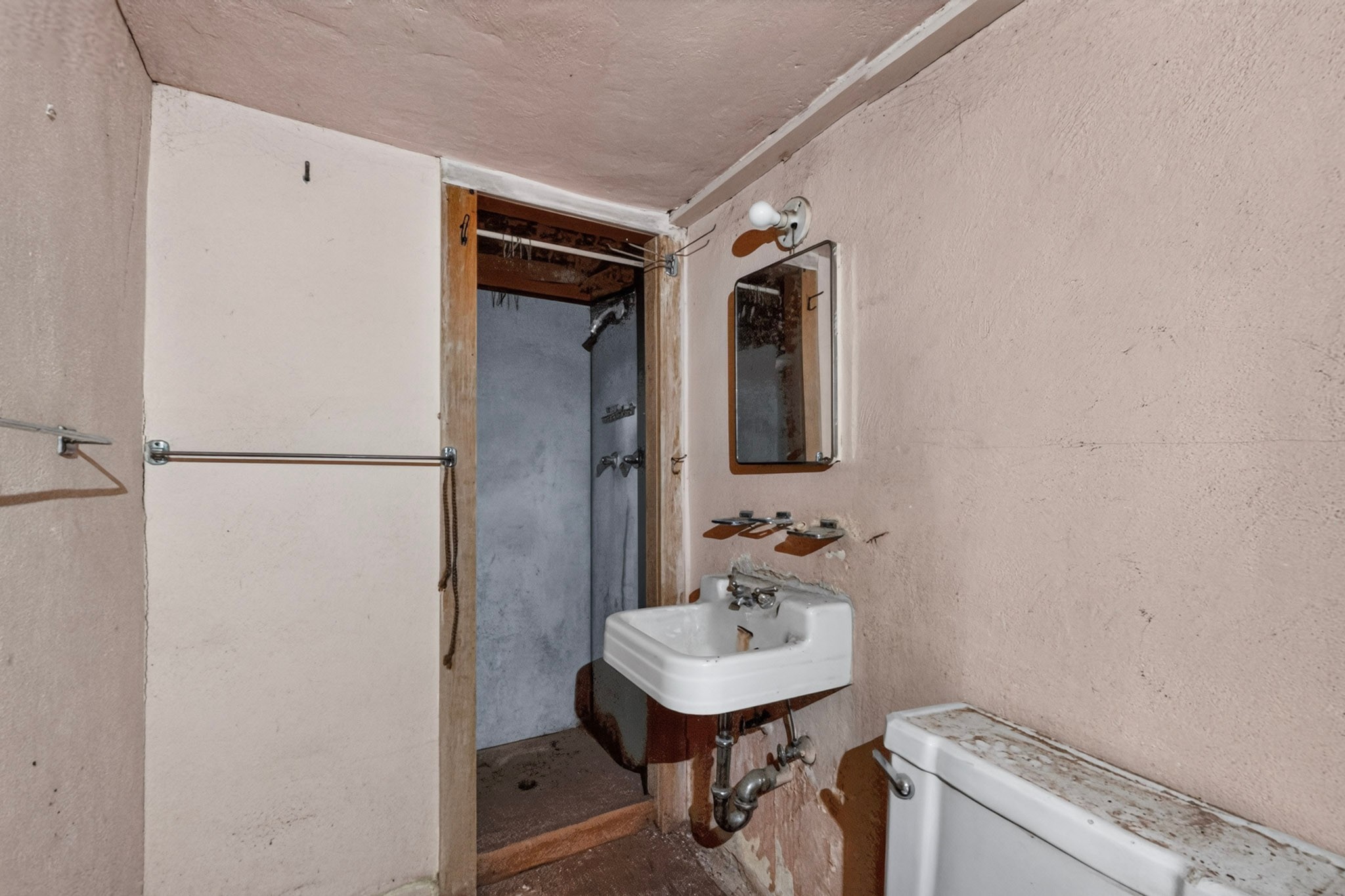 1009 Cook Street Espanola, NM 87532 - Photo 11 of 42 Gallery Image 11