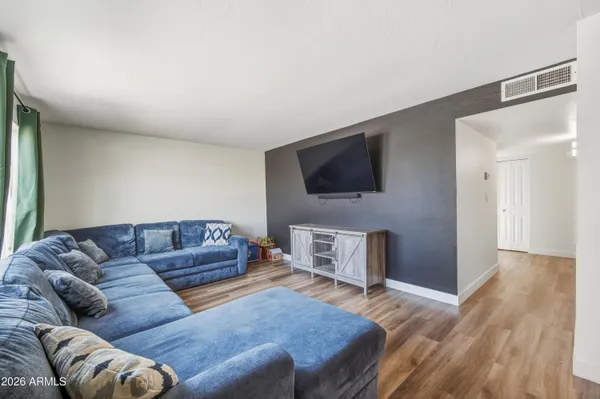 $385,000 | 5321 West Hubbell Street, Phoenix, AZ 85035