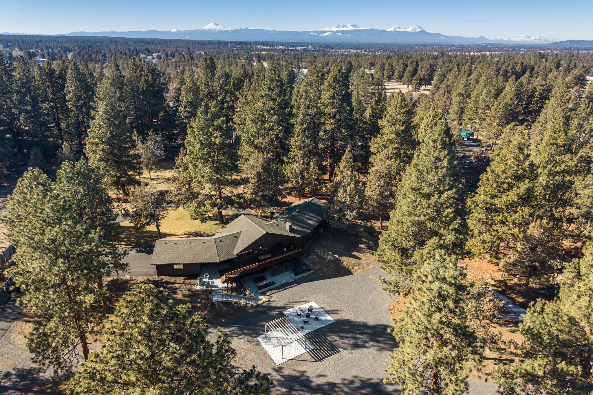 60340 Arnold Market Road Bend, OR 97702 - Photo 48 of 55 Back outdoor area