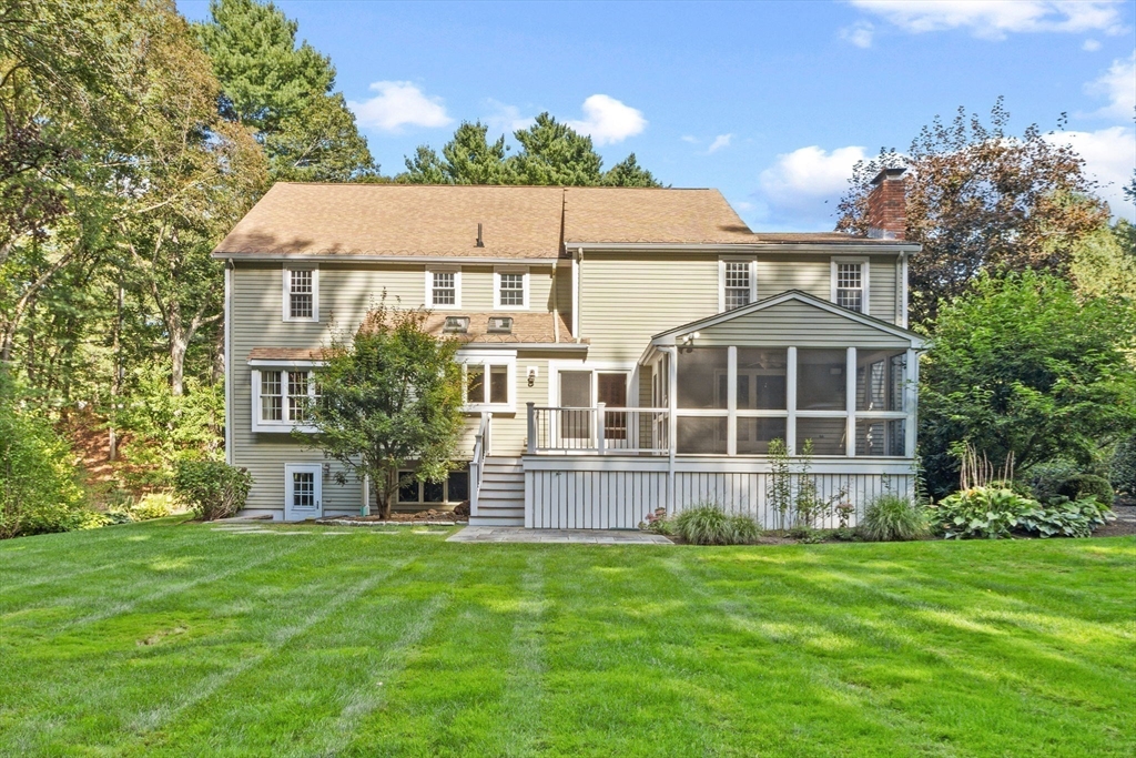 14 Robin Road Norfolk, MA 02056 - Photo 3 of 41