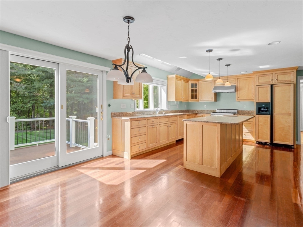 14 Robin Road Norfolk, MA 02056 - Photo 8 of 41