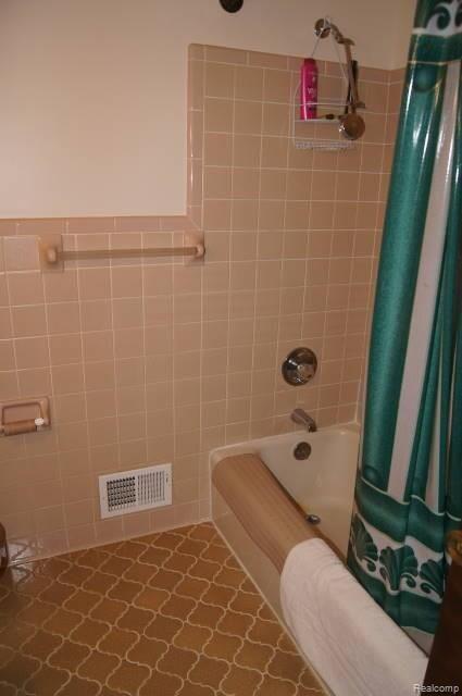 1576 Haines Road Lapeer, MI 48446 - Photo 15 of 27 DSC07875.JPG